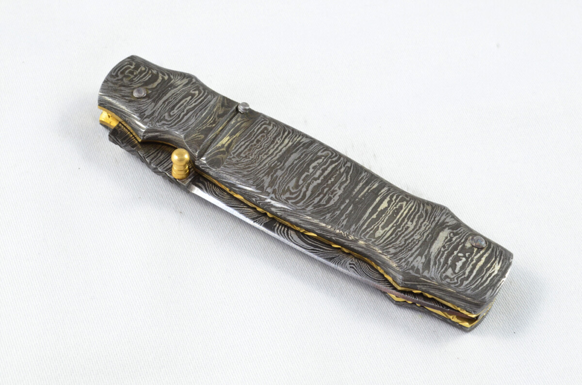 A Beautiful Handmade Damascus Steel Bladed Damascus Scaled Pocket Knife - Image 6