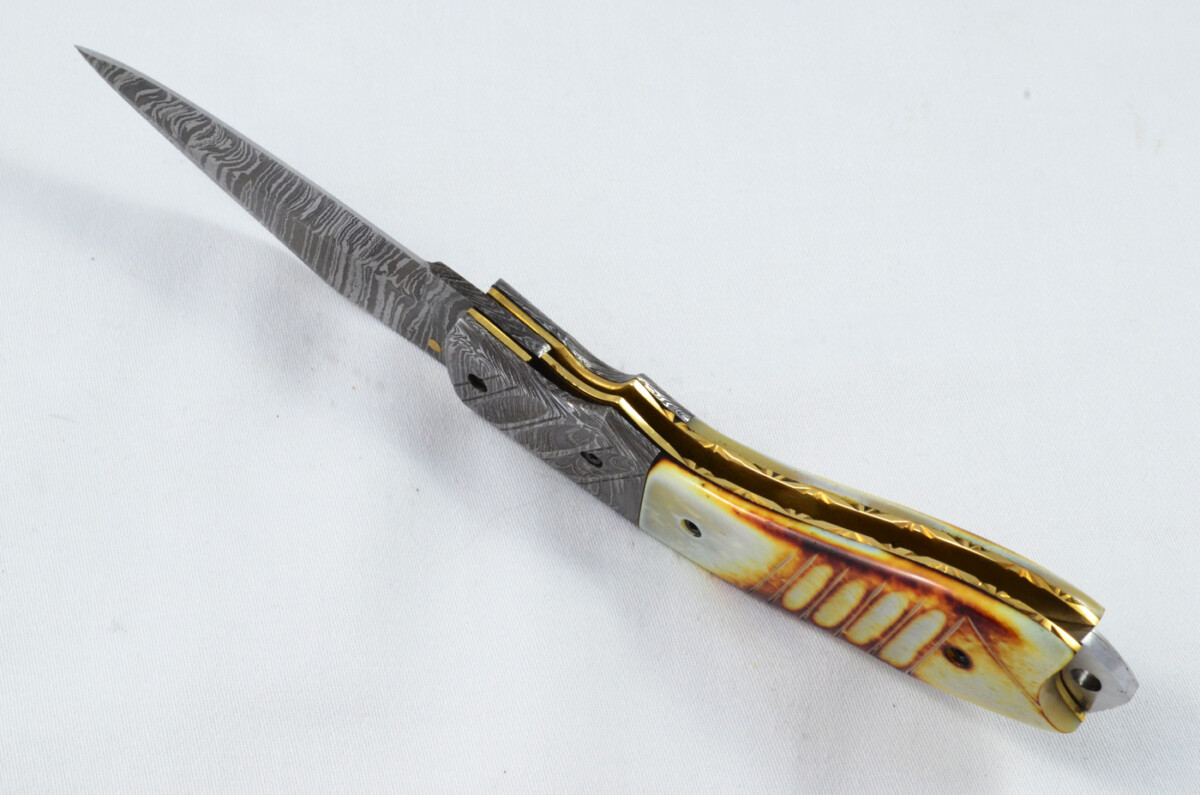 A Beautiful Handmade Damascus Steel Bladed Engraved Camel Bone Scaled Pocket Knife - Image 6