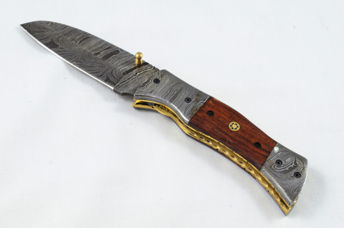 A Beautiful Handmade Damascus Steel Bladed Rosewood Scaled Pocket Knife - Image 2
