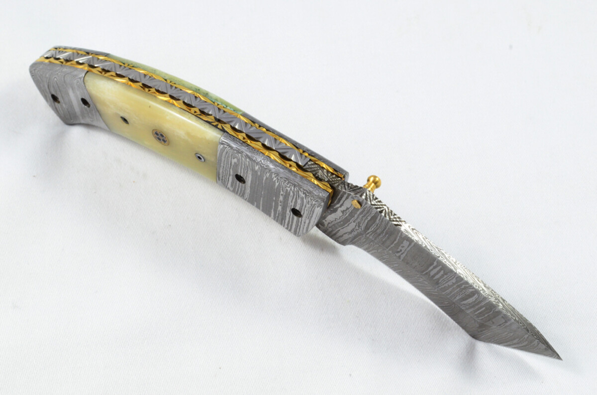 A Beautiful Handmade Damascus Steel Bladed Engraved Camel Bone Scaled Pocket Knife - Image 7