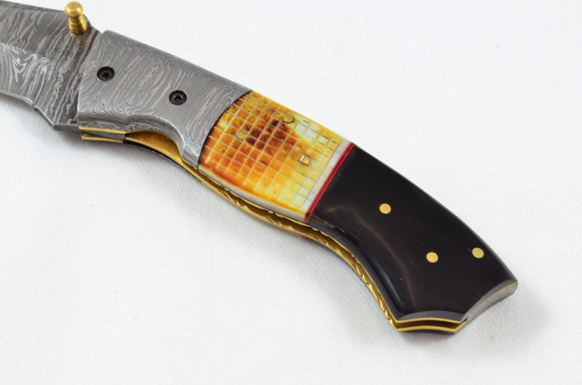 A Beautiful Handmade Damascus Steel Bladed Camel Bone & Buffalo Scaled Pocket Knife - Image 3