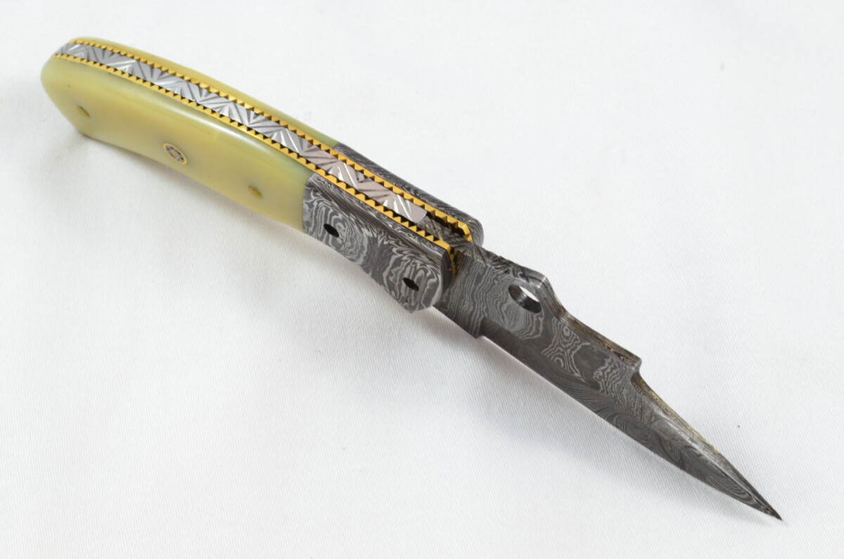 A Beautiful Handmade Damascus Steel Bladed Engraved Camel Bone Scaled Pocket Knife - Image 6