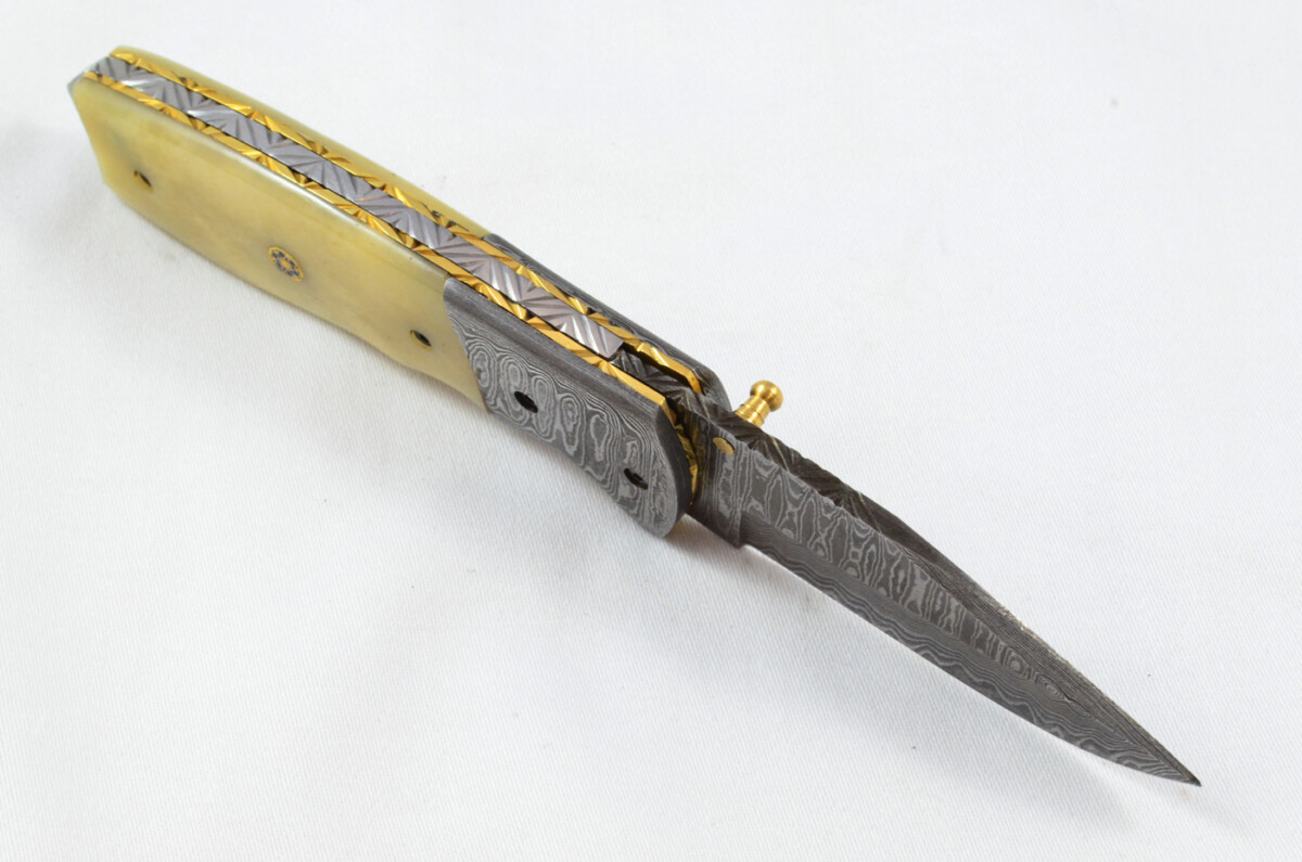 A Beautiful Handmade Damascus Steel Bladed Engraved Camel Bone Scaled Pocket Knife - Image 5
