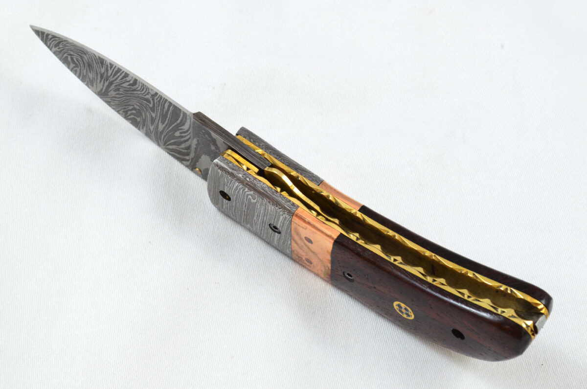 A Beautiful Handmade Damascus Steel Bladed Rosewood Scaled Pocket Knife - Image 4