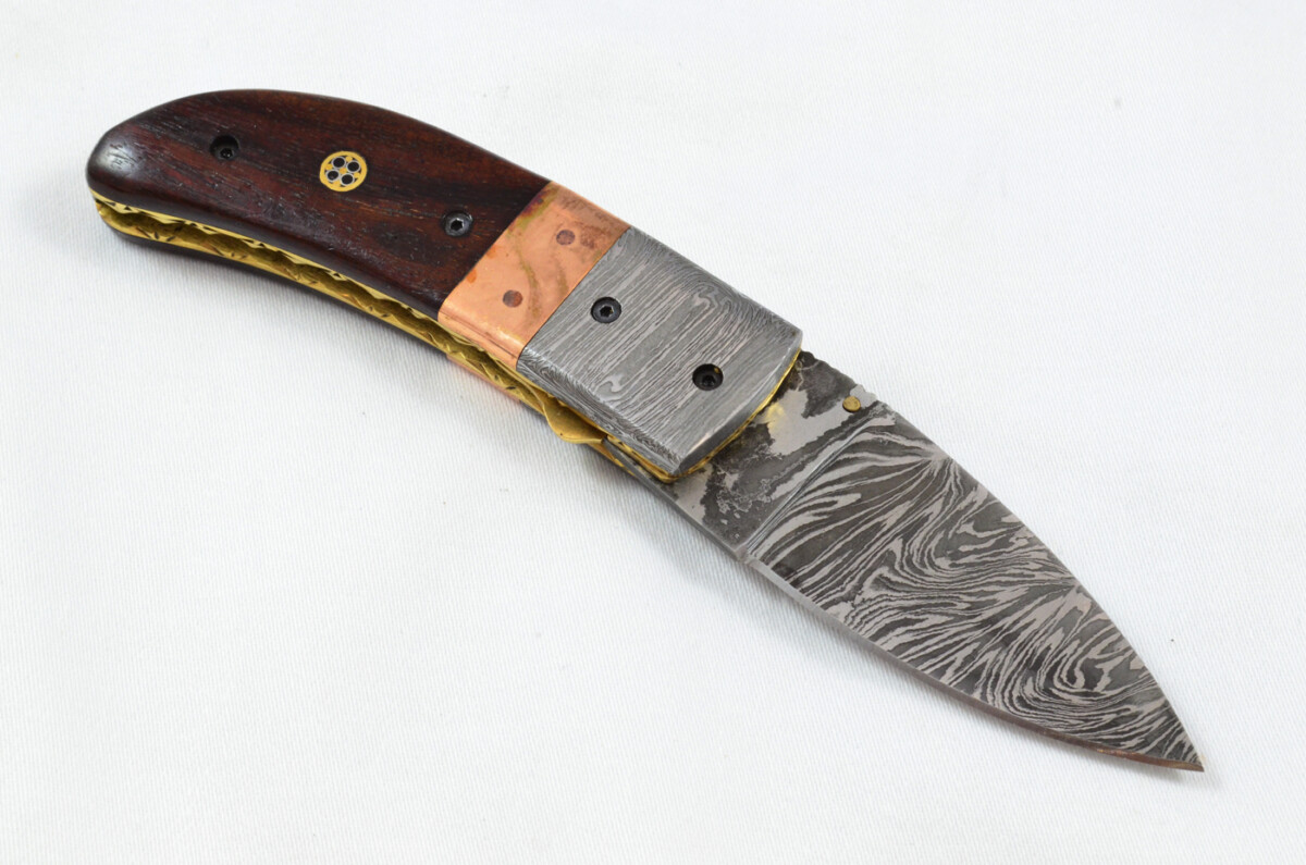 A Beautiful Handmade Damascus Steel Bladed Rosewood Scaled Pocket Knife - Image 3