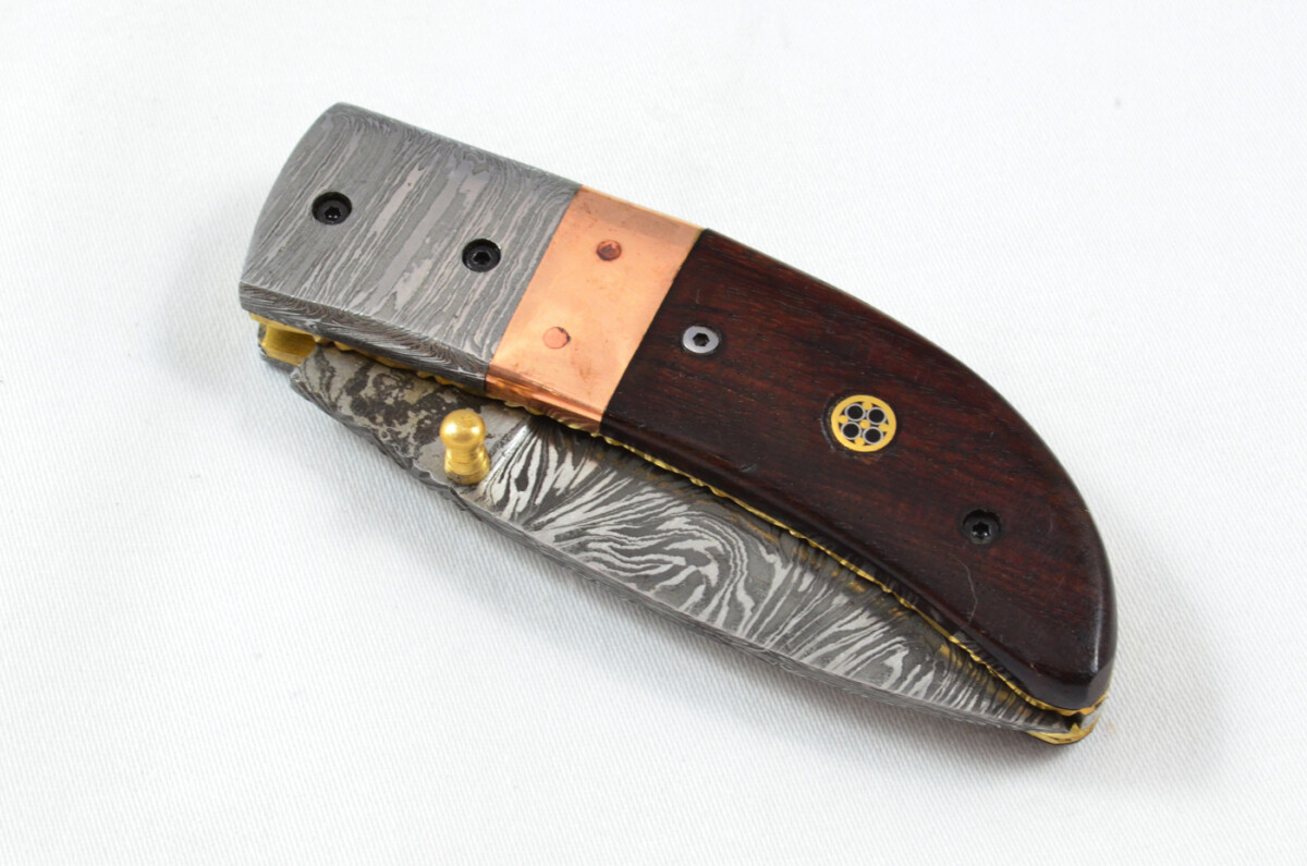 A Beautiful Handmade Damascus Steel Bladed Rosewood Scaled Pocket Knife - Image 6