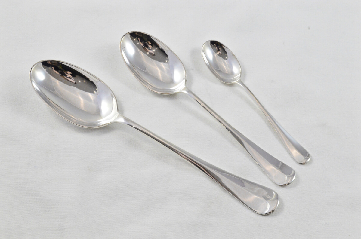 Antique Beautiful James Dixon & Sons Sheffield Canteen of Cutlery - Rattail Silver Plated & Cream Handled - 41 Pieces - Image 8