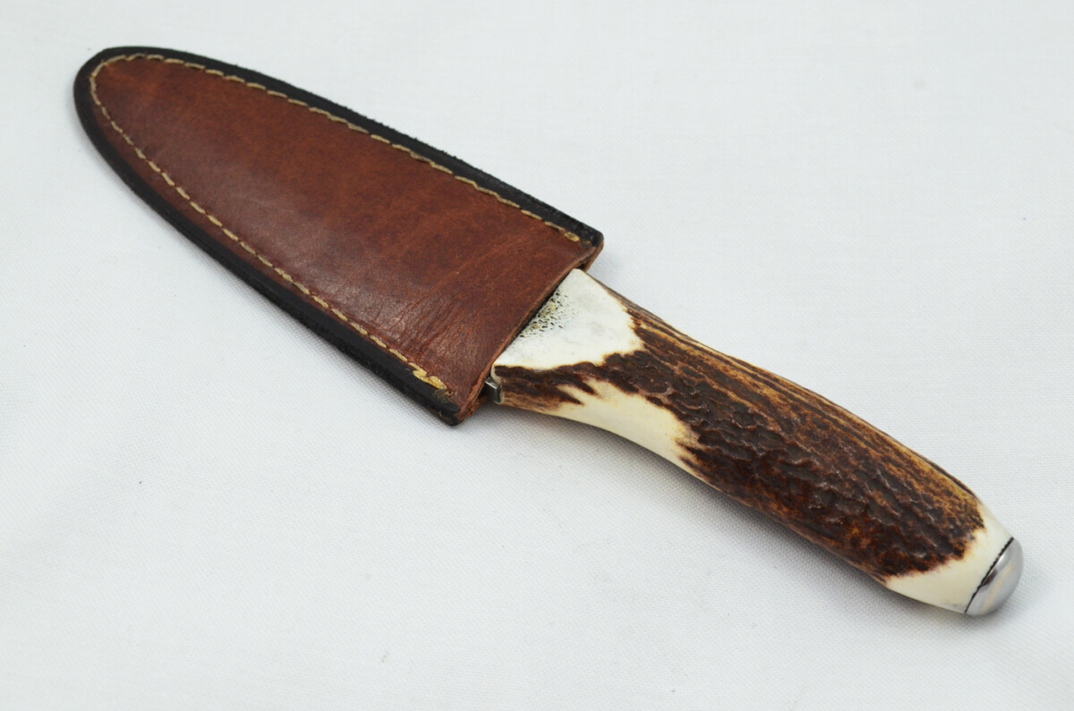 A Fantastic Genuine Stag Horn Handle Double Edged Damascus Steel Sgian Dubh Made in Sheffield England - Image 8
