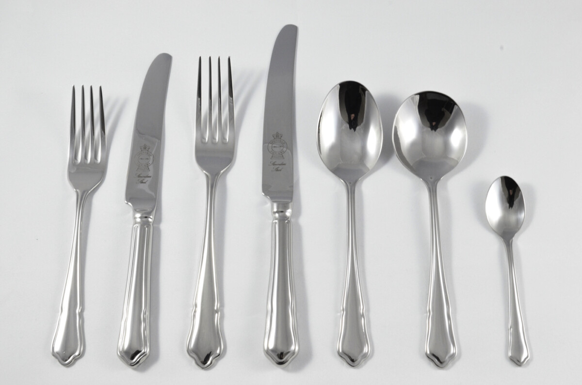 New Dubarry Pattern 7 Piece place Setting Made in Sheffield England Stainless Steel Cutlery