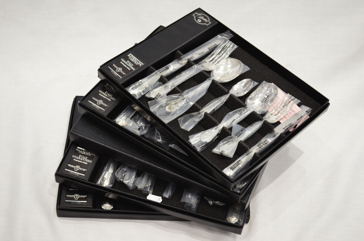 Modern Dubarry Pattern George Butler & Co Sheffield 5x 7 Piece Place Settings - Stainless Steel - 40 Pieces