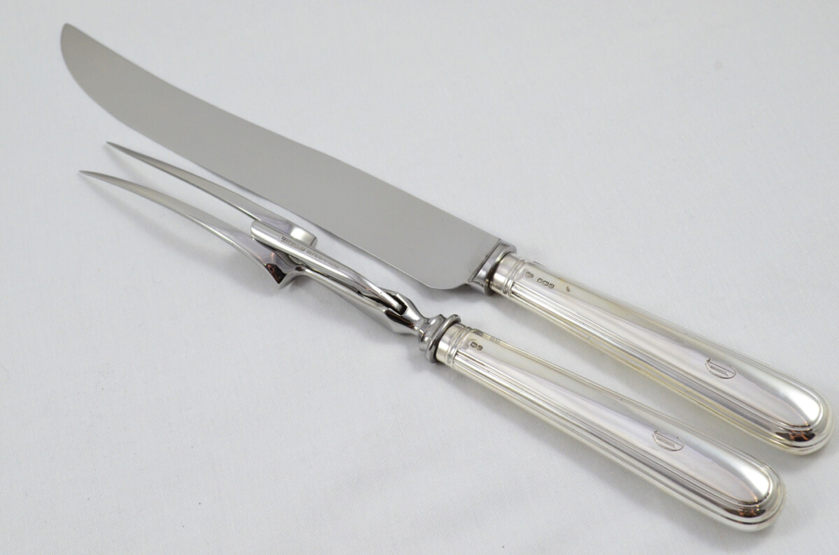 Goldsmiths & Silversmiths Cased Sterling Silver Handled 2 Piece Carving Set O/E Thread Pattern 1945 - Image 2