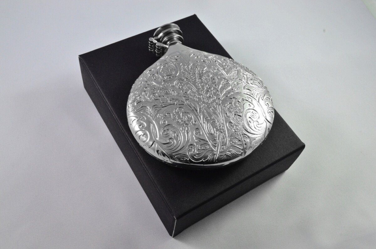 Brand New Pewter 6oz Sporran Highland Foliage Pattern Hip Flask Bespoke Handmade in Sheffield England - Image 2