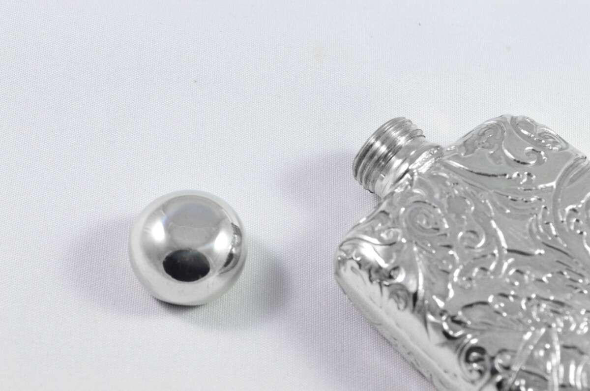 Brand New Pewter 4oz Ladies Handbag Highland Foliage Pattern Hip Flask Bespoke Handmade in Sheffield England - Image 5