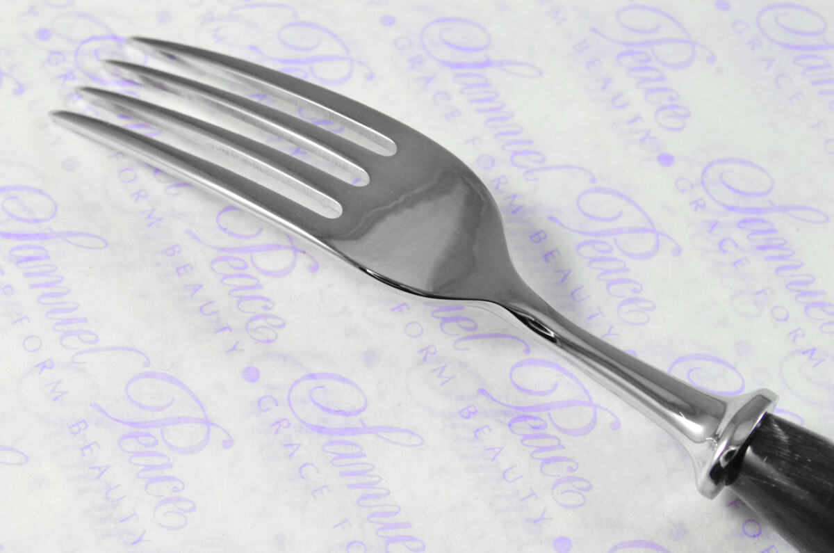 Twelve Wooden Cased Brand New Genuine Water Buffalo Handle Table Forks Made in Sheffield England - Image 8