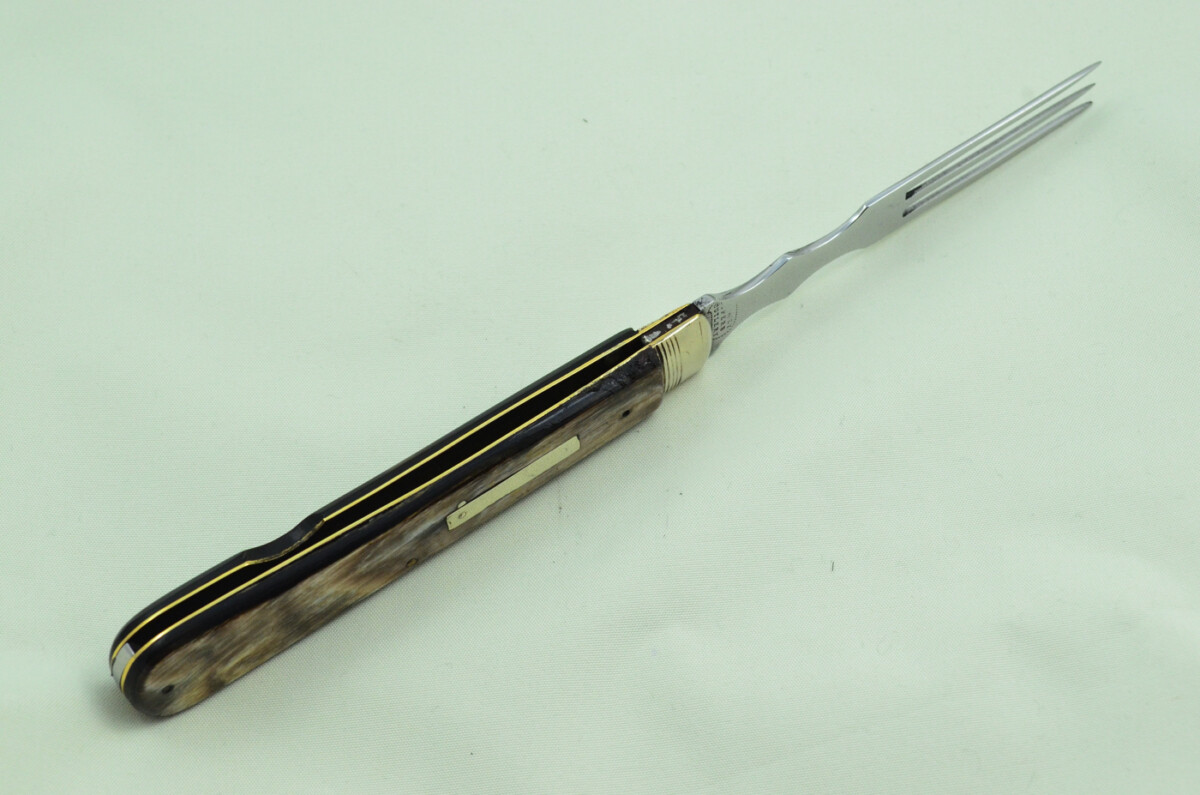 Sheffield Made Buffalo Scaled Travelling Fork C1900 - Image 6