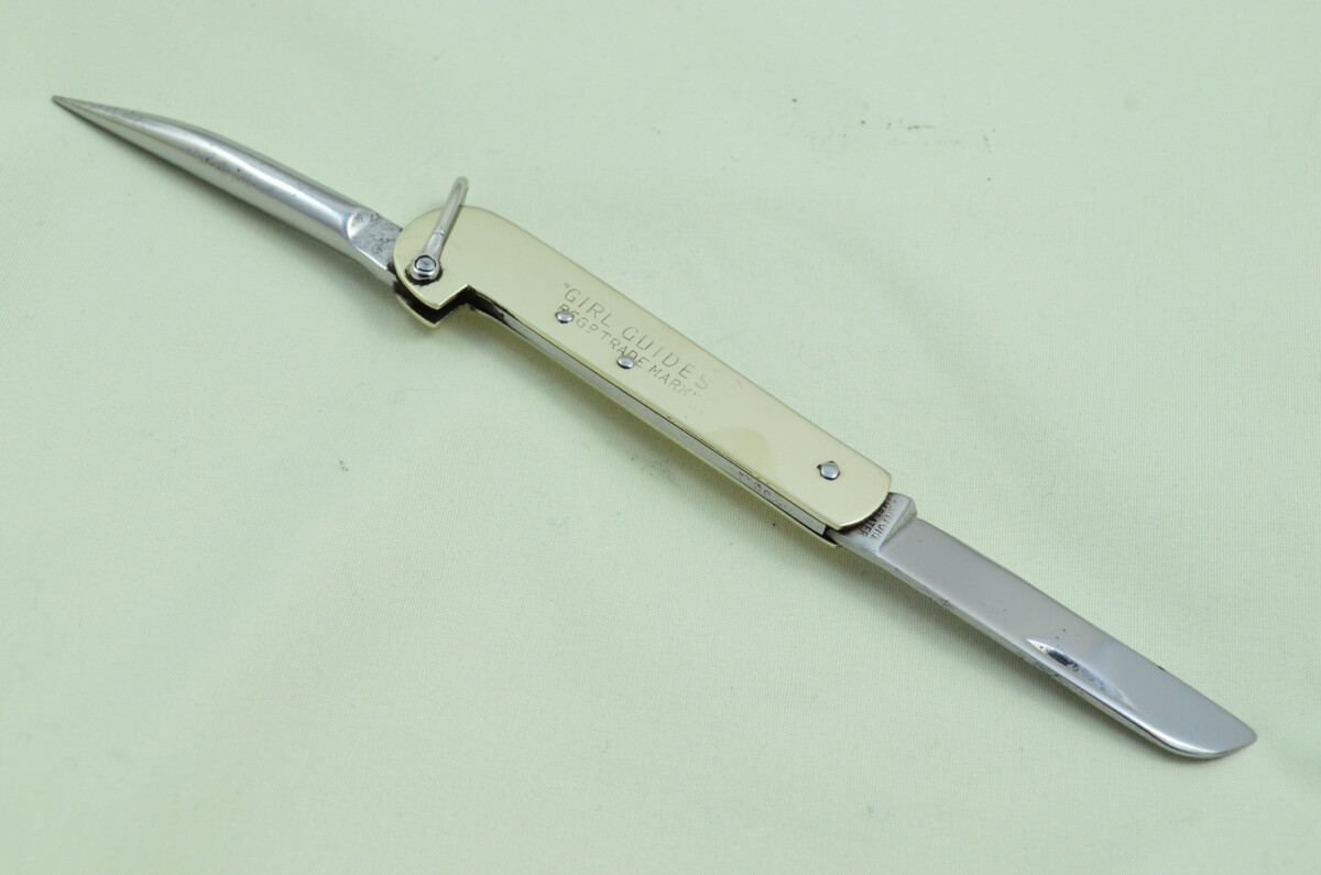 H.M. Slater Sheffield Made 2 Blade Brass Scaled Pen/Pocket Knife Girl Guides - Image 2