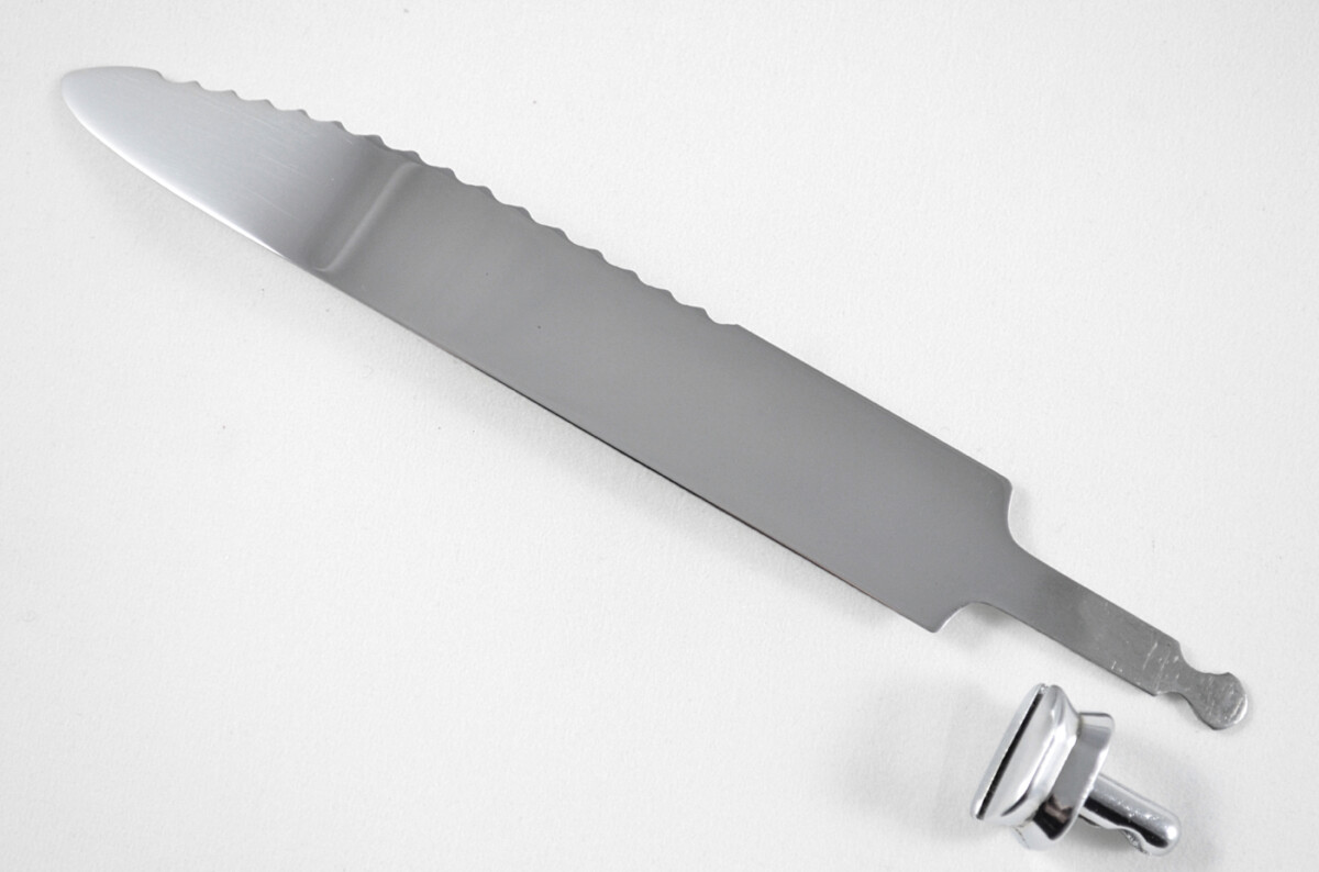 Stamped Sheffield Made Stainless Steel Grapefruit Knife Blade with Bolster - Image 4