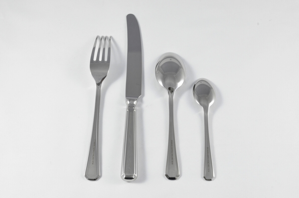 New Grecian Pattern 4 Piece place Setting Made in Sheffield England Stainless Steel Cutlery - Image 2