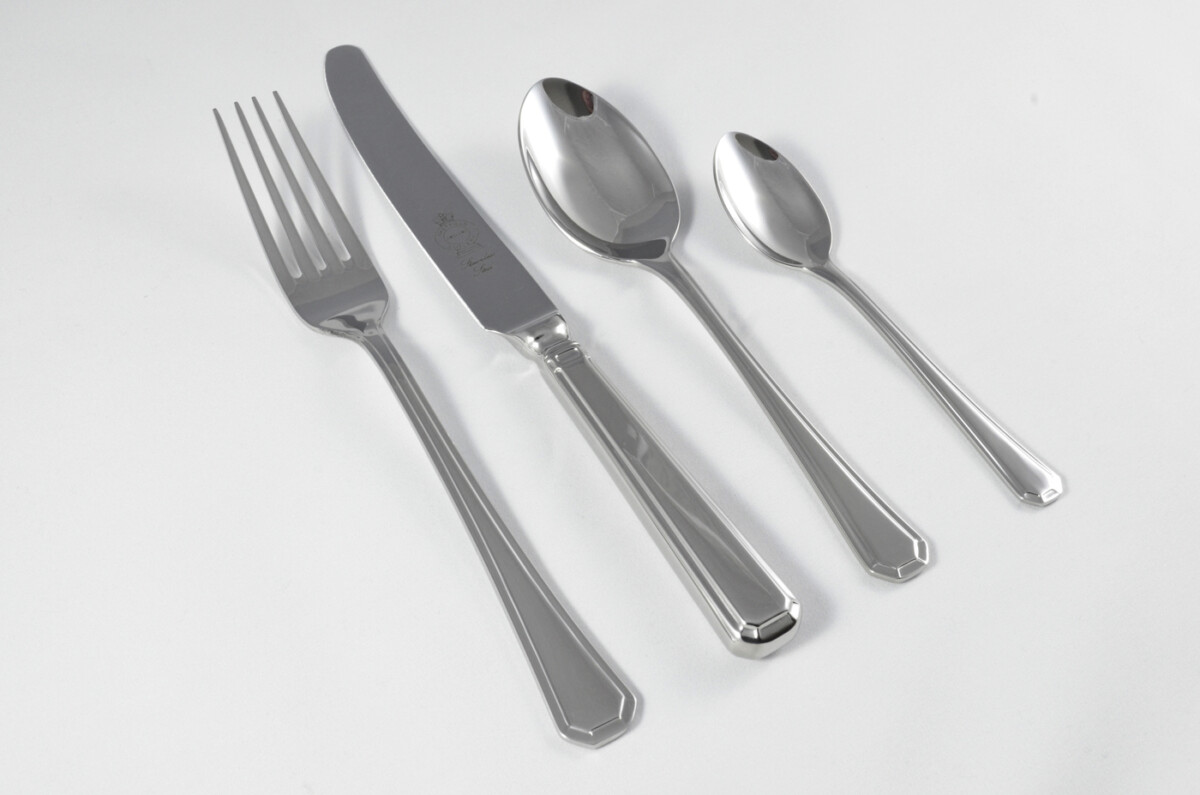 New Grecian Pattern 4 Piece place Setting Made in Sheffield England Stainless Steel Cutlery - Image 3