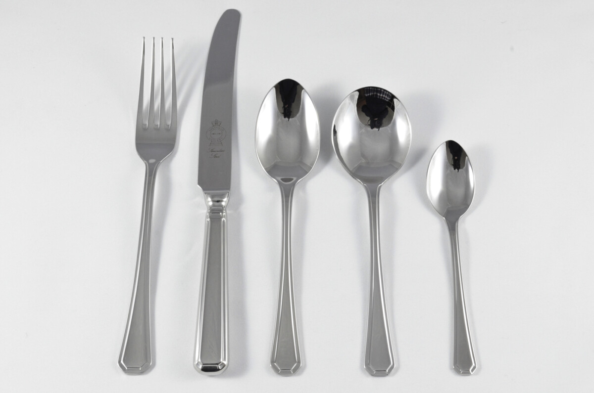 New Grecian Pattern 5 Piece place Setting Made in Sheffield England Stainless Steel Cutlery