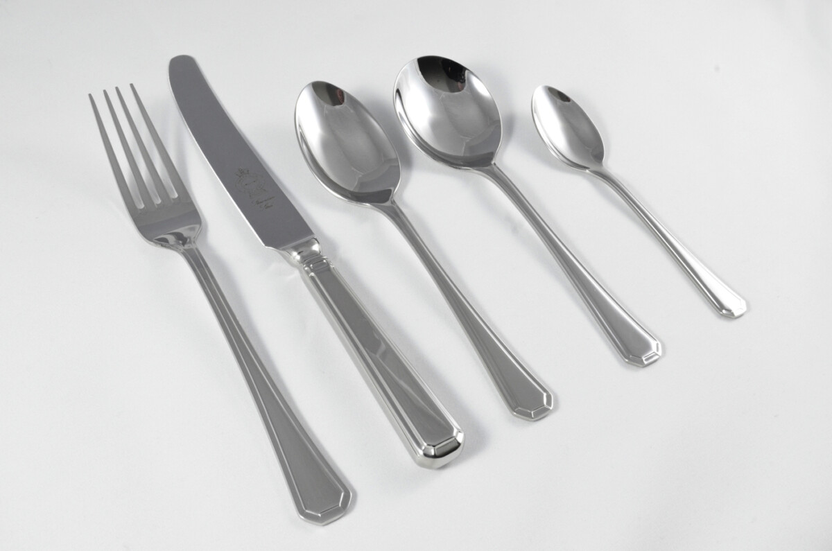 New Grecian Pattern 5 Piece place Setting Made in Sheffield England Stainless Steel Cutlery - Image 3