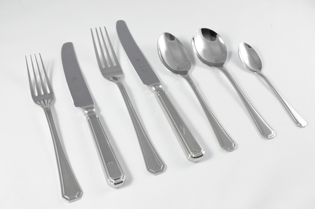 New Grecian Pattern 7 Piece place Setting Made in Sheffield England Stainless Steel Cutlery - Image 3