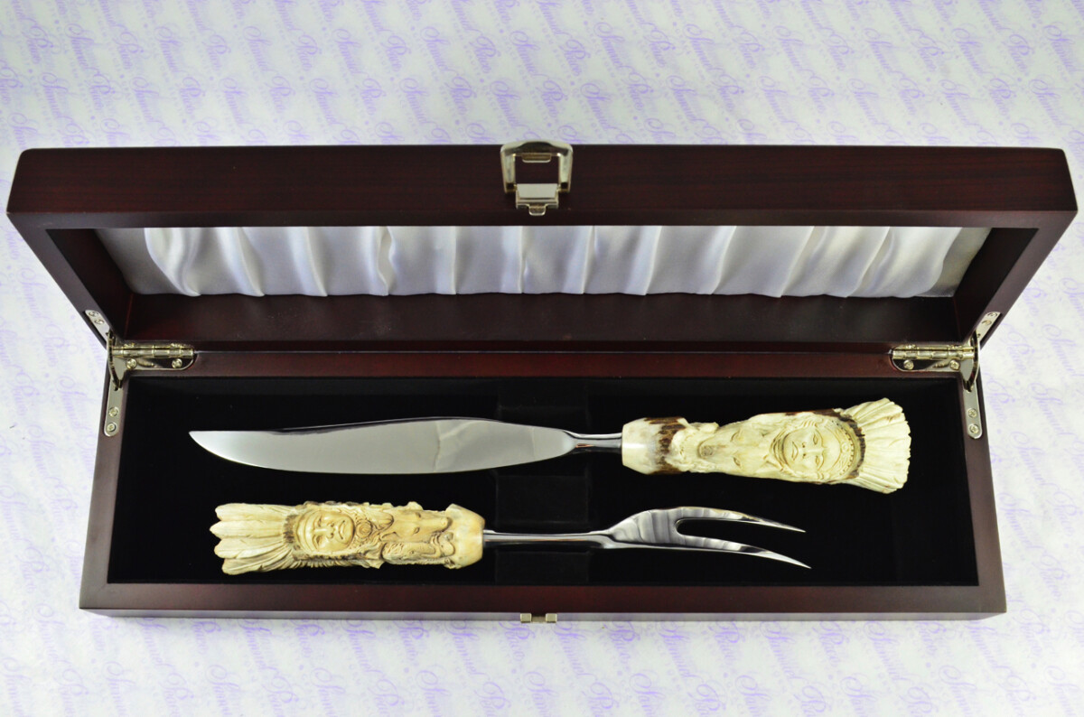 Genuine Stag/Horn/Antler Handled Hand Carved American Indian Piece Carving Set Cased Made In Sheffield England Superb