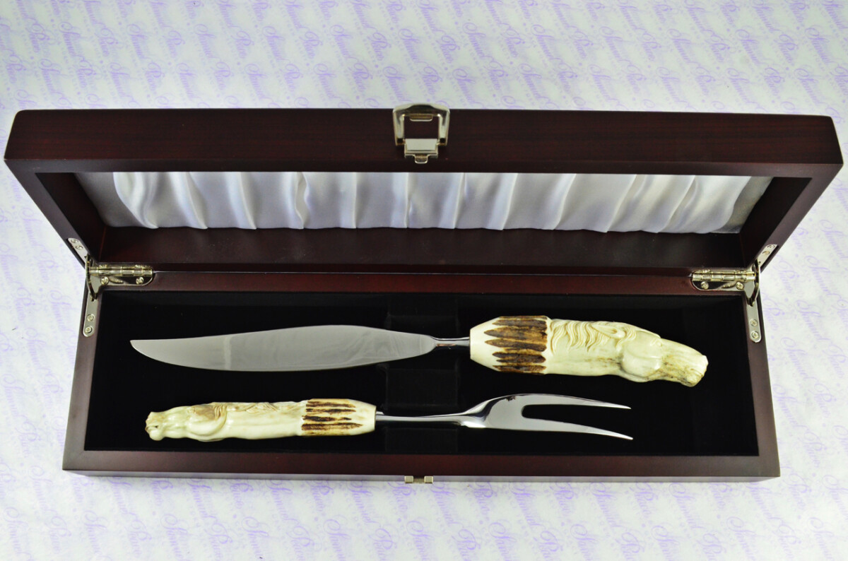 Genuine Stag/Horn/Antler Handled Hand Carved Horses Head 2 Piece Carving Set Cased Made In Sheffield England Unique