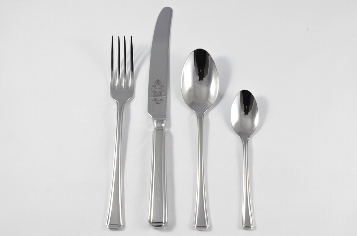 New Harley Pattern 4 Piece place Setting Made in Sheffield England Stainless Steel Cutlery
