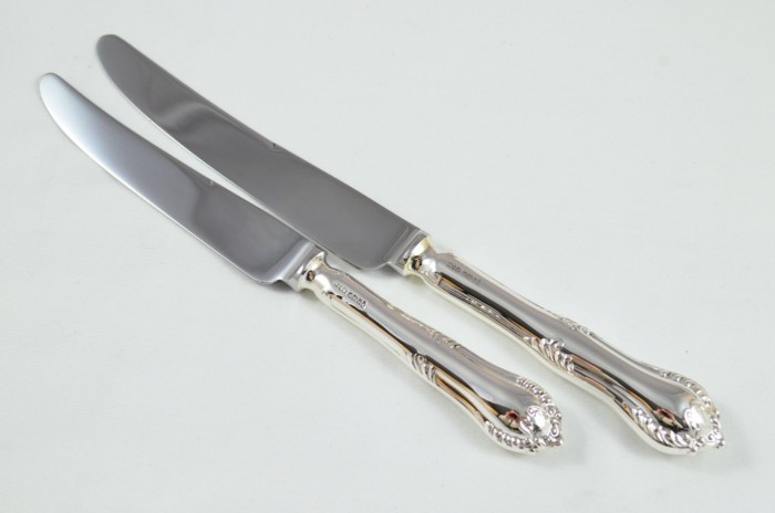 1977 Sterling Silver Chesterfield Pattern Harrods 4 Dinner & 4 Dessert Knives James Dixon & Sons - Image 3