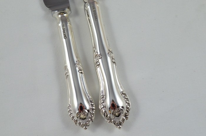 1977 Sterling Silver Chesterfield Pattern Harrods 4 Dinner & 4 Dessert Knives James Dixon & Sons - Image 4
