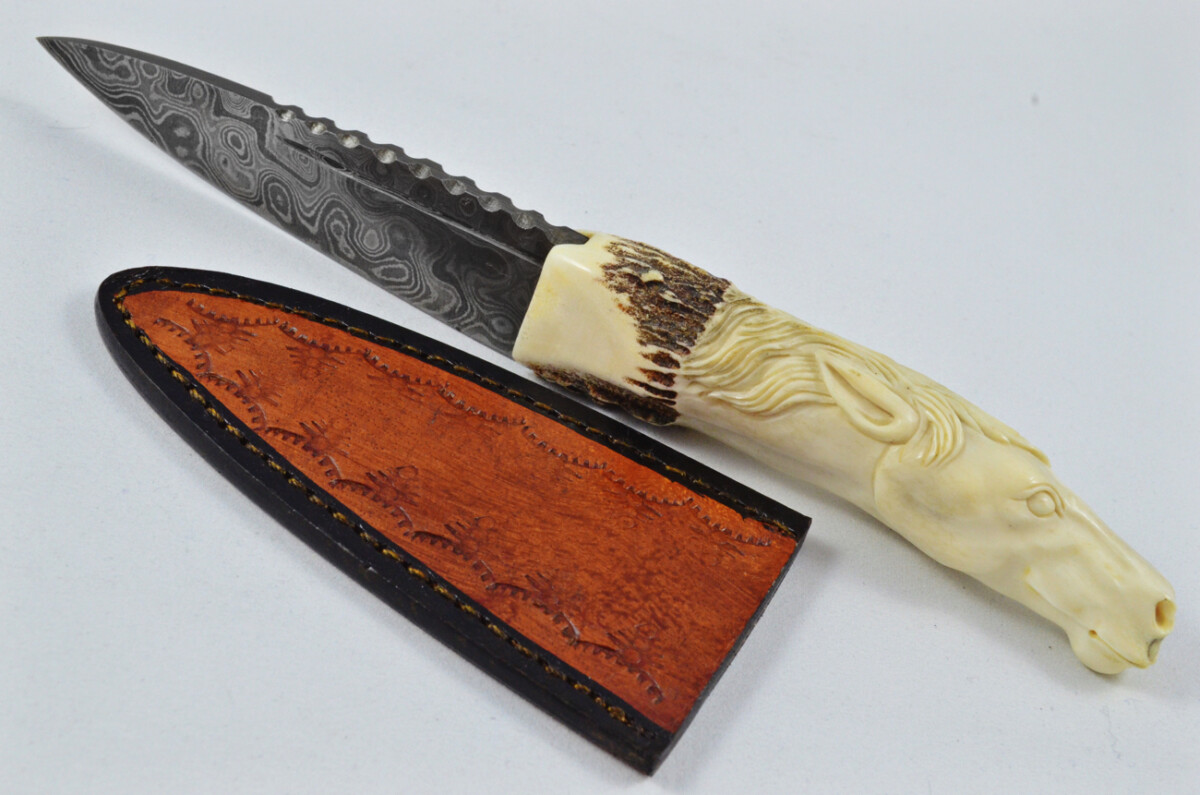 Amazing Bespoke Hand Carved Stallion/Horse Stag Horn Antler Handle Sgian Dubh Damascus Blade Sheffield England