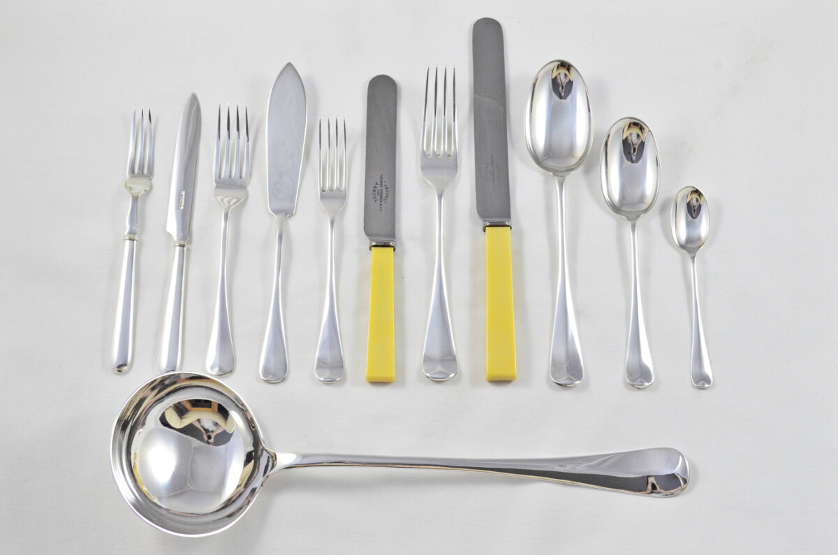 Antique Sheffield Canteen of Cutlery By William Hutton & Sons Ltd - Silver Plated & Ivory - Rattail Pattern - 84 Pieces - Image 2