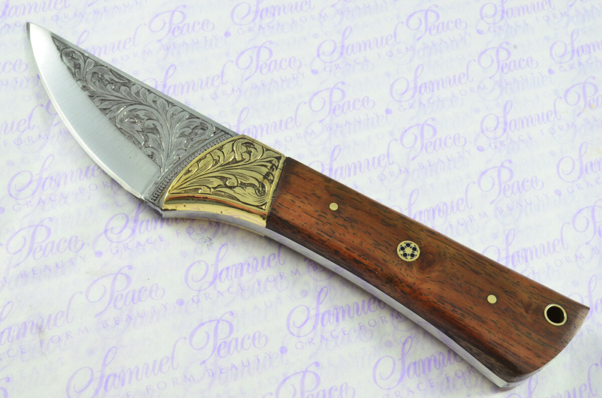 New Fantastic Hand Engraved Carbon 01 Tool Steel Hunting/Bowie Knife Rosewood Scales Unbelievable Piece Pristine inc Leather Sheath - Image 2