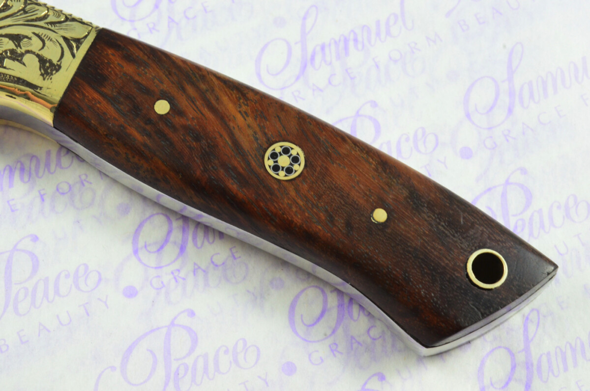 New Fantastic Hand Engraved Carbon 01 Tool Steel Hunting/Bowie Knife Rosewood Scales Unbelievable Piece Pristine inc Leather Sheath - Image 6