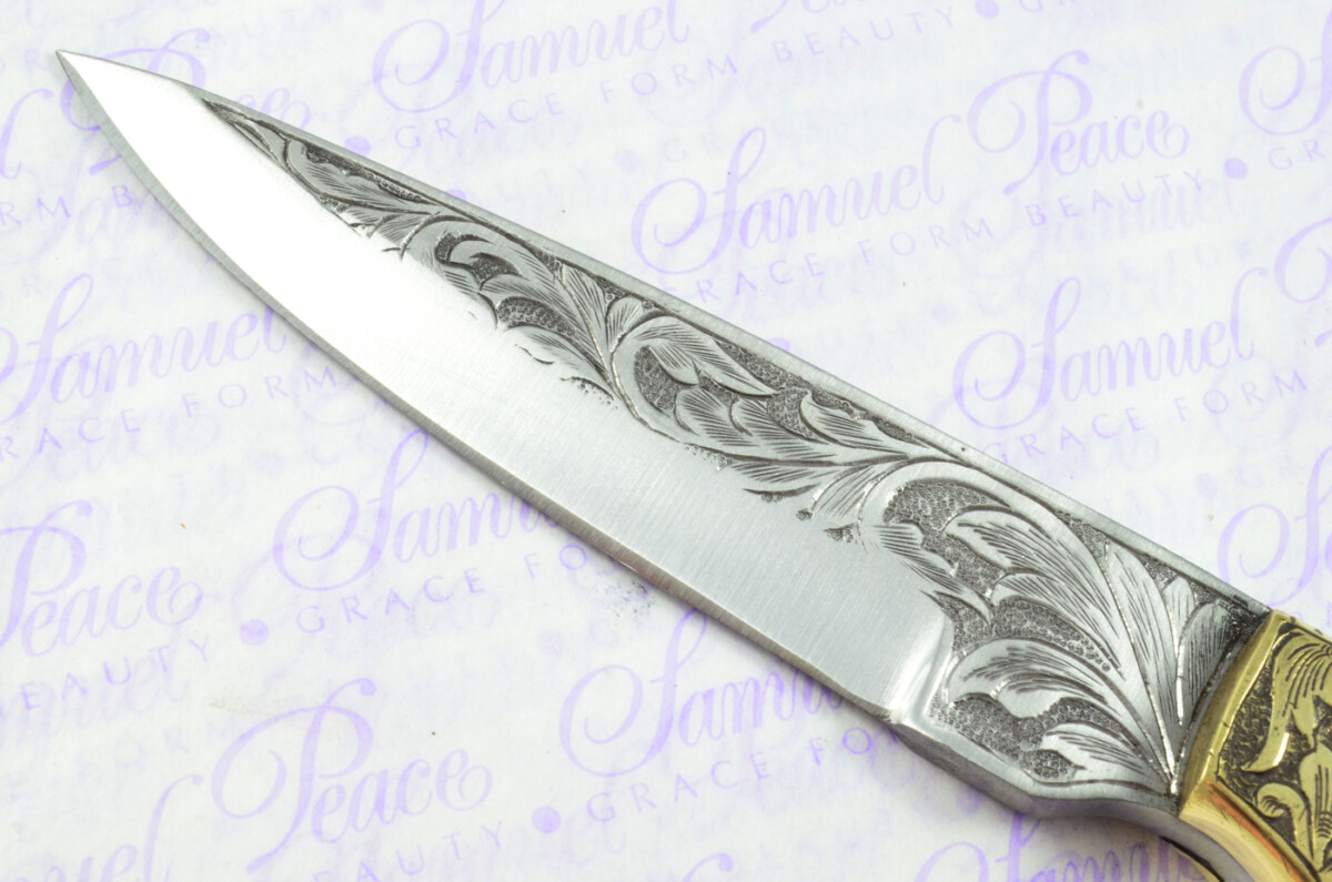 New Fantastic Hand Engraved Carbon 01 Tool Steel Hunting/Bowie Knife Rosewood Scales Unbelievable Piece Pristine inc Leather Sheath - Image 8