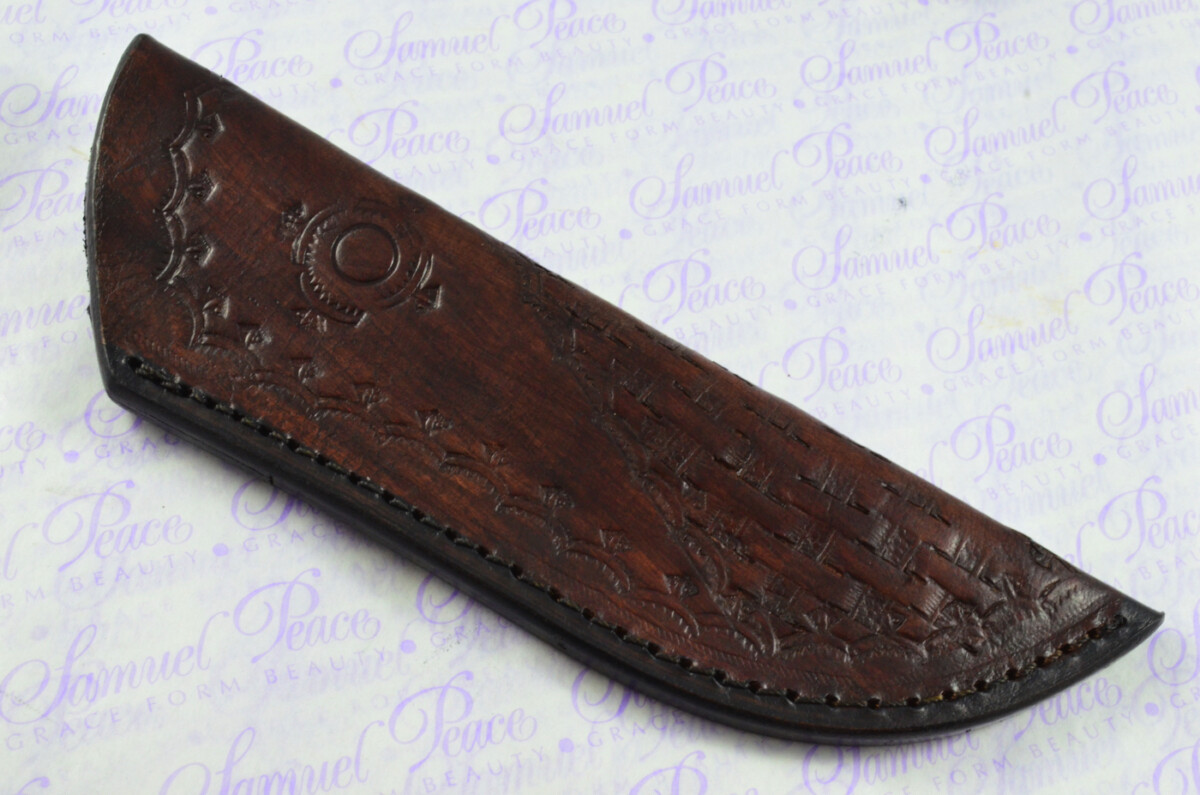 New Fantastic Hand Engraved Carbon 01 Tool Steel Hunting/Bowie Knife Buffalo Scales Unbelievable Piece Pristine inc Leather Sheath - Image 8
