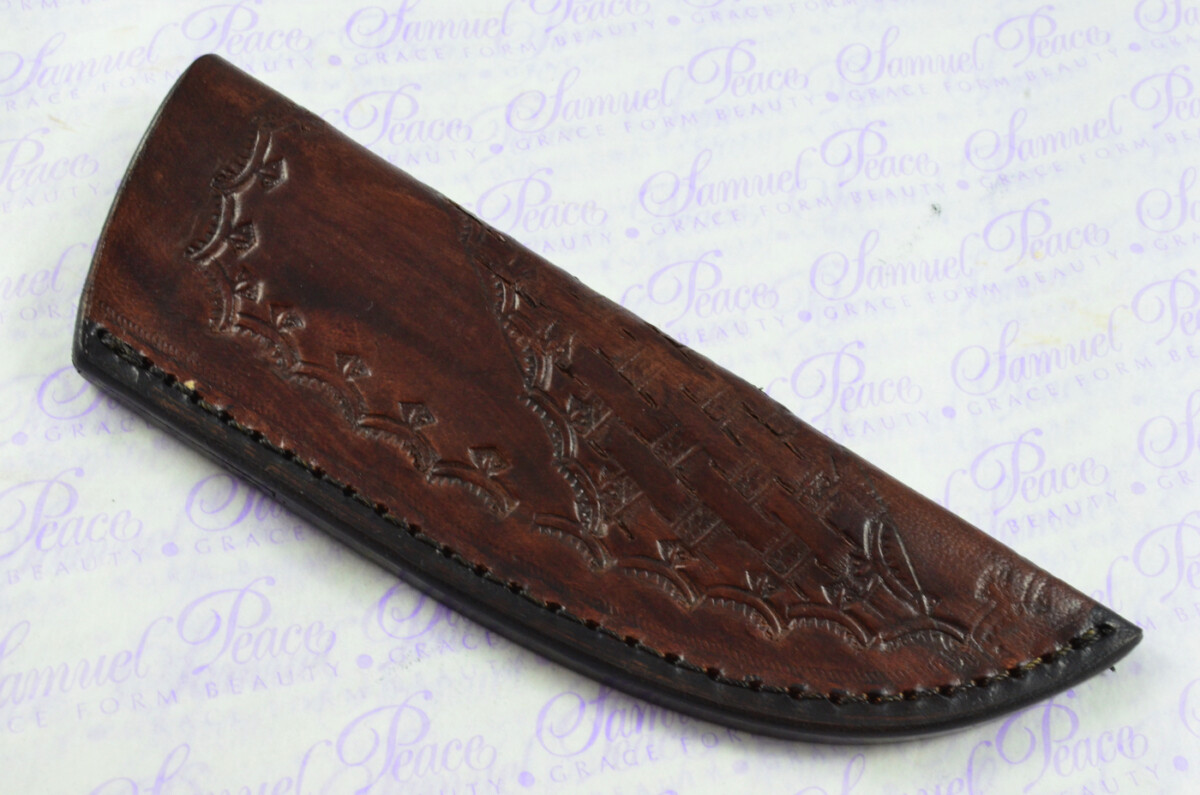 New Fantastic Hand Engraved Carbon 01 Tool Steel Hunting/Bowie Knife Rosewood Scales Unbelievable Piece Pristine inc Leather Sheath - Image 9