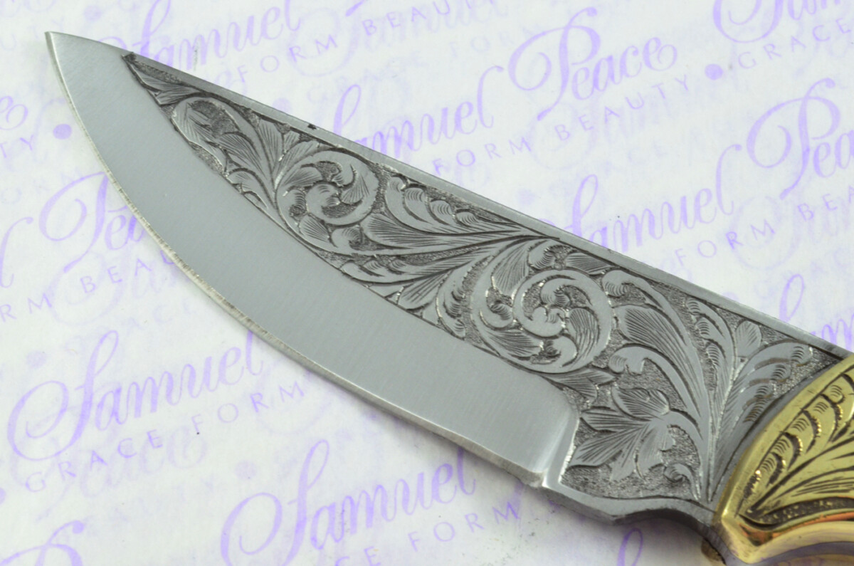 New Fantastic Hand Engraved Carbon 01 Tool Steel Hunting/Bowie Knife Rosewood Scales Unbelievable Piece Pristine inc Leather Sheath - Image 8