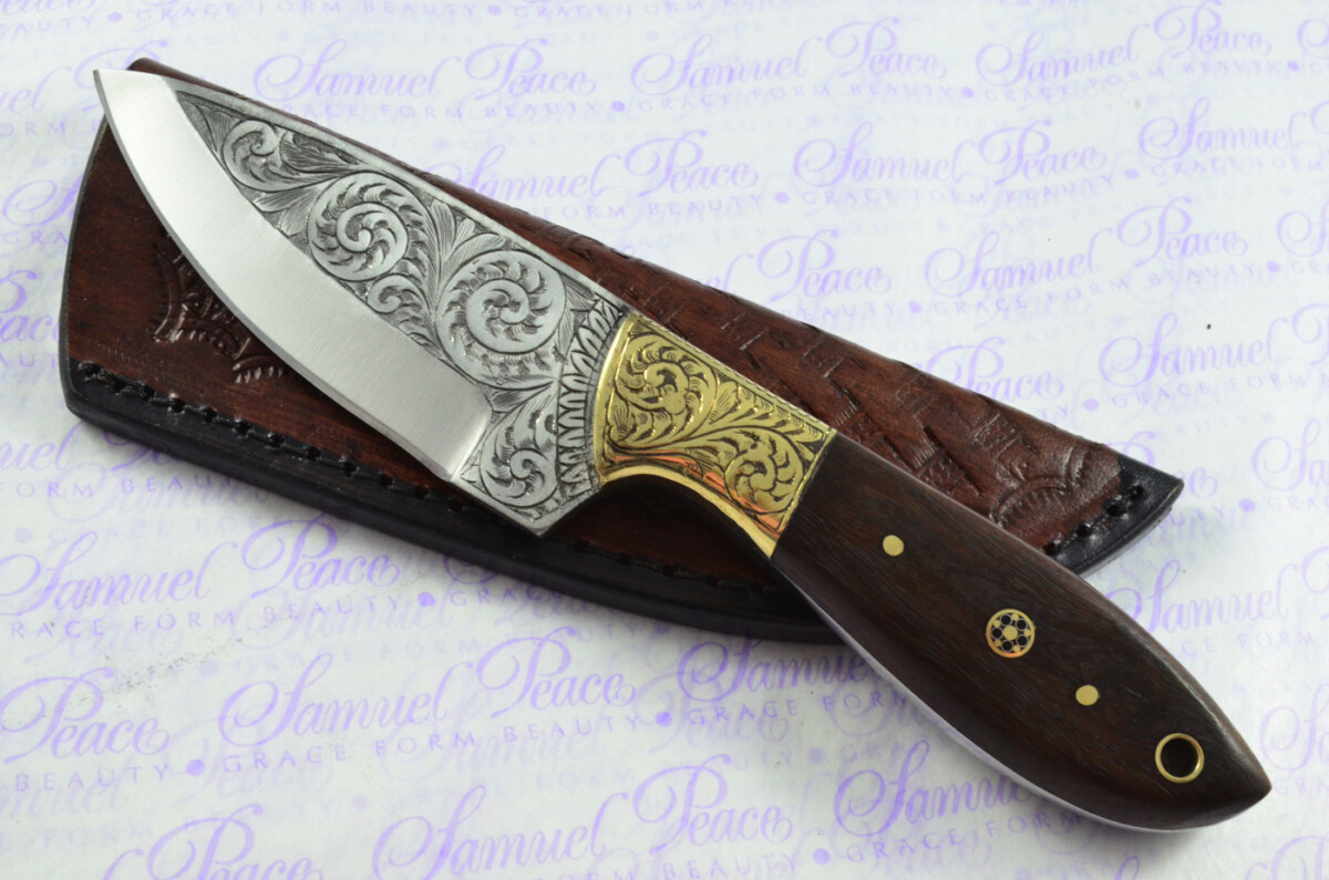 New Fantastic Hand Engraved Carbon 01 Tool Steel Hunting/Bowie Knife Rosewood Scales Unbelievable Piece Pristine inc Leather Sheath