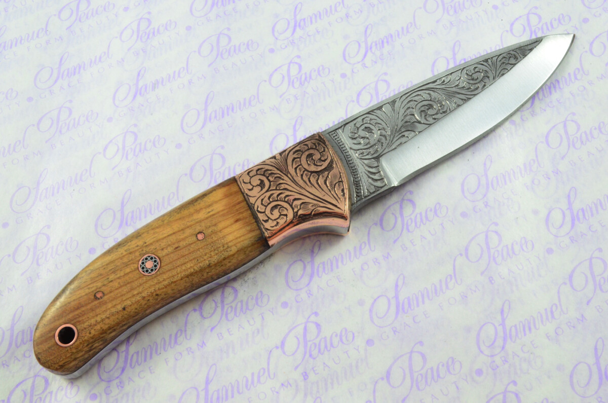 New Fantastic Hand Engraved Carbon 01 Tool Steel Hunting/Bowie Knife Olive Wood Scales Unbelievable Piece Pristine inc Leather Sheath - Image 4
