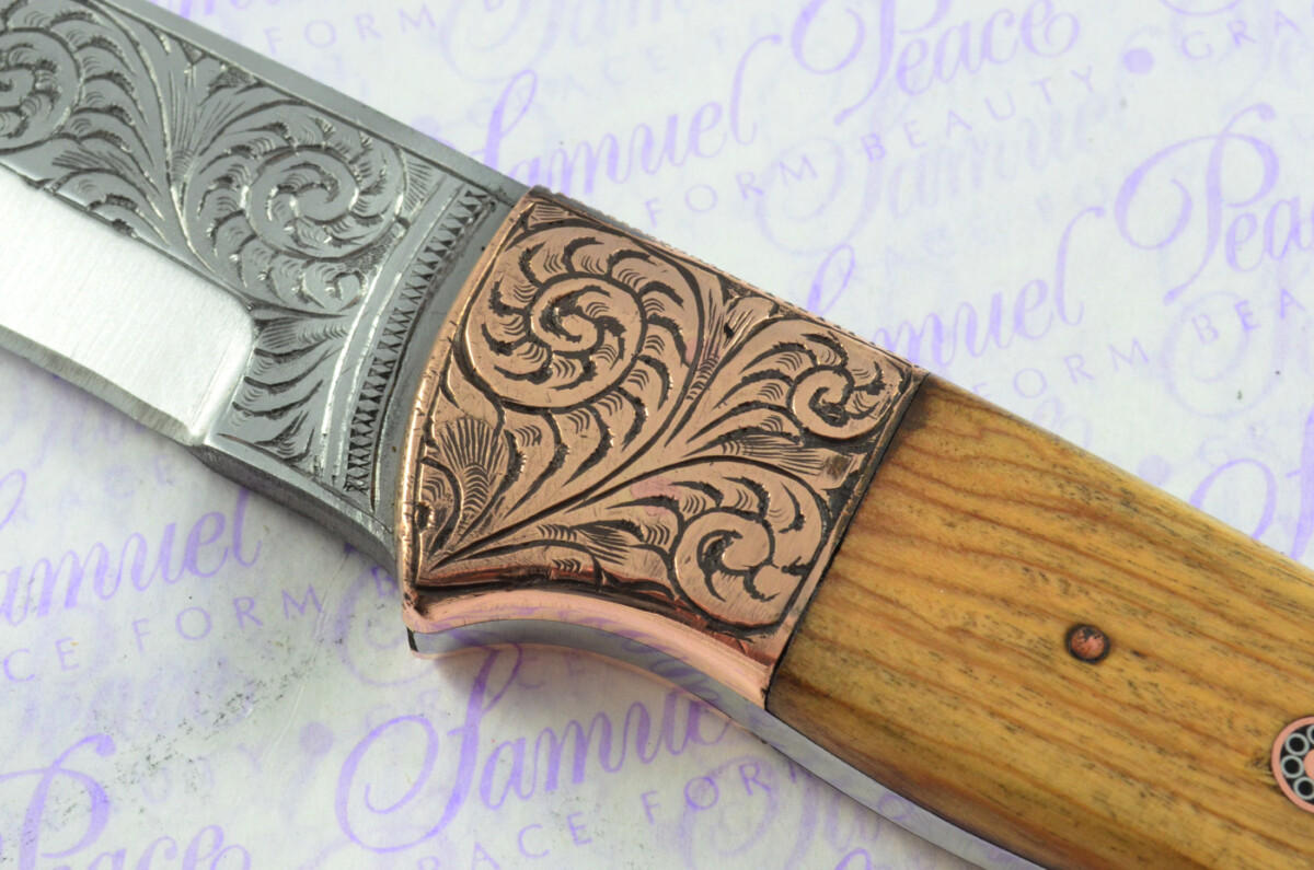 New Fantastic Hand Engraved Carbon 01 Tool Steel Hunting/Bowie Knife Olive Wood Scales Unbelievable Piece Pristine inc Leather Sheath - Image 6