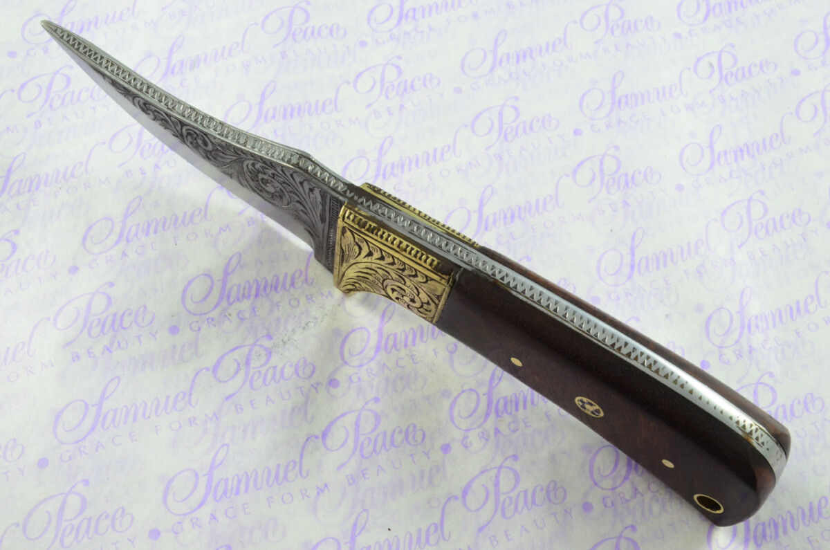 New Fantastic Hand Engraved Carbon 01 Tool Steel Hunting/Bowie Knife Rosewood Scales Unbelievable Piece Pristine inc Leather Sheath - Image 5