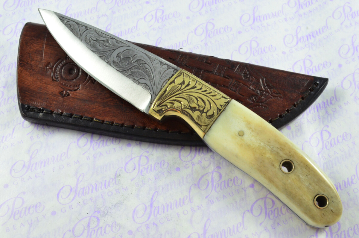 New Fantastic Hand Engraved Carbon 01 Tool Steel Hunting/Bowie Knife Camel Bone Scales Unbelievable Piece Pristine inc Leather Sheath