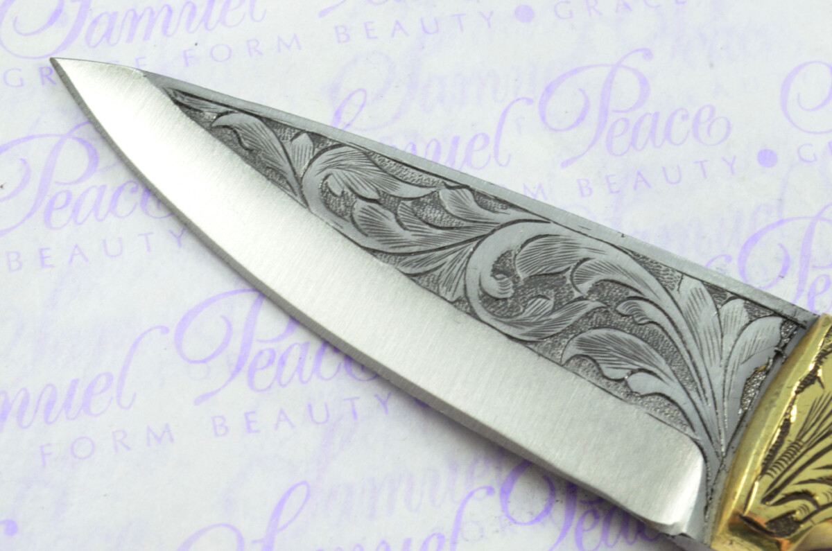 New Fantastic Hand Engraved Carbon 01 Tool Steel Hunting/Bowie Knife Camel Bone Scales Unbelievable Piece Pristine inc Leather Sheath - Image 7
