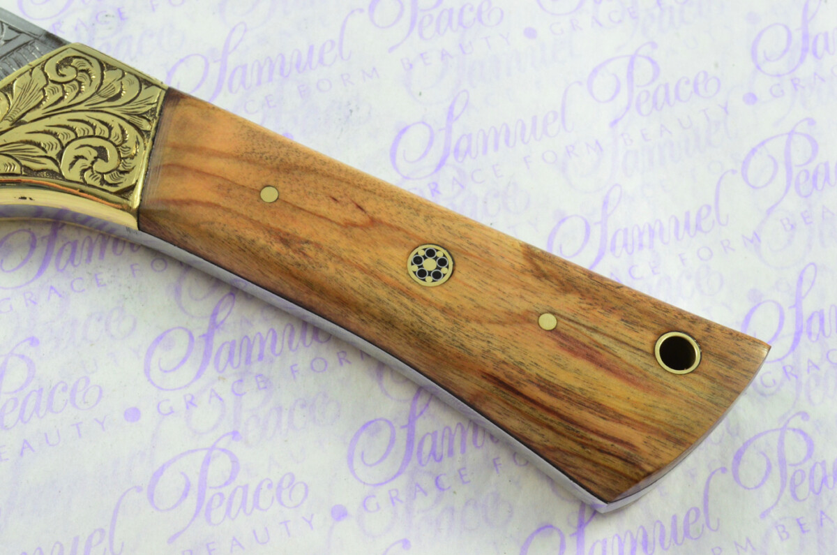 New Fantastic Hand Engraved Carbon 01 Tool Steel Hunting/Bowie Knife Olive Wood Scales Unbelievable Piece Pristine inc Leather Sheath - Image 6