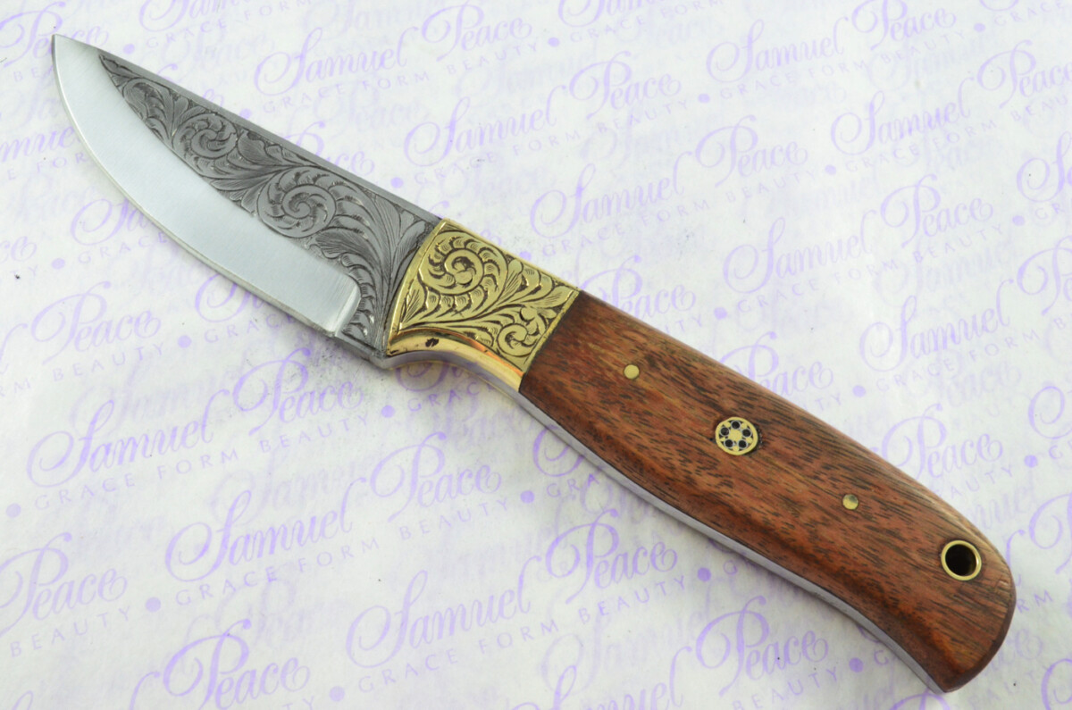 New Fantastic Hand Engraved Carbon 01 Tool Steel Hunting/Bowie Knife Rosewood Scales Unbelievable Piece Pristine inc Leather Sheath - Image 2