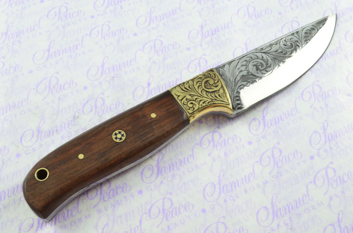 New Fantastic Hand Engraved Carbon 01 Tool Steel Hunting/Bowie Knife Rosewood Scales Unbelievable Piece Pristine inc Leather Sheath - Image 3