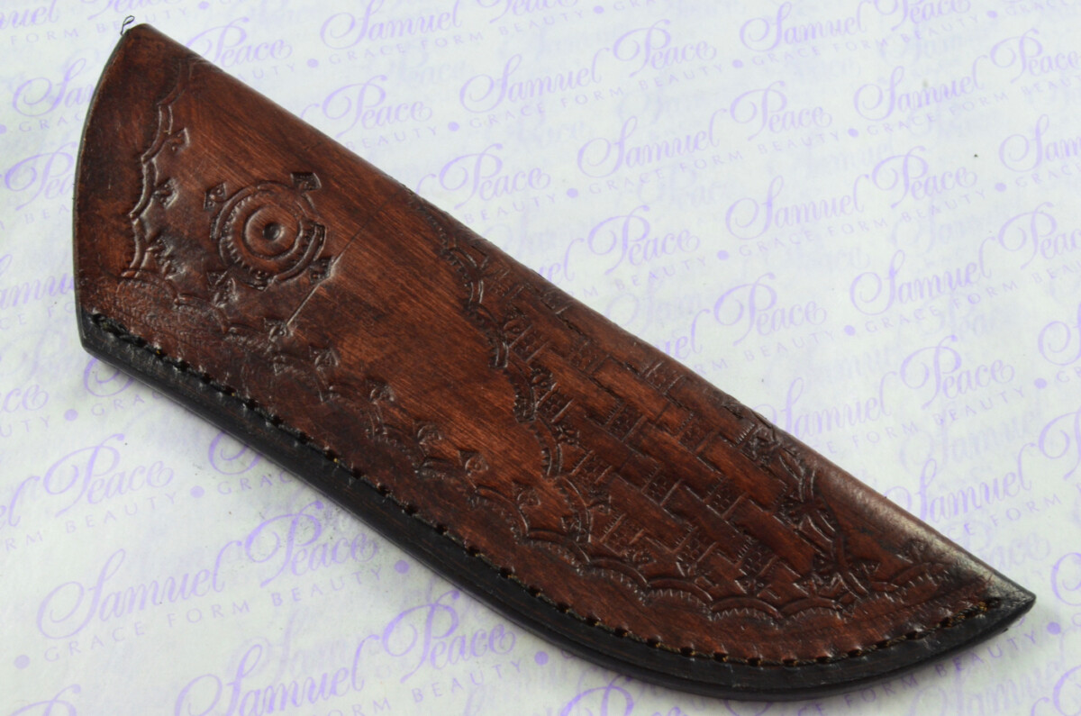 New Fantastic Hand Engraved Carbon 01 Tool Steel Hunting/Bowie Knife Rosewood Scales Unbelievable Piece Pristine inc Leather Sheath - Image 7