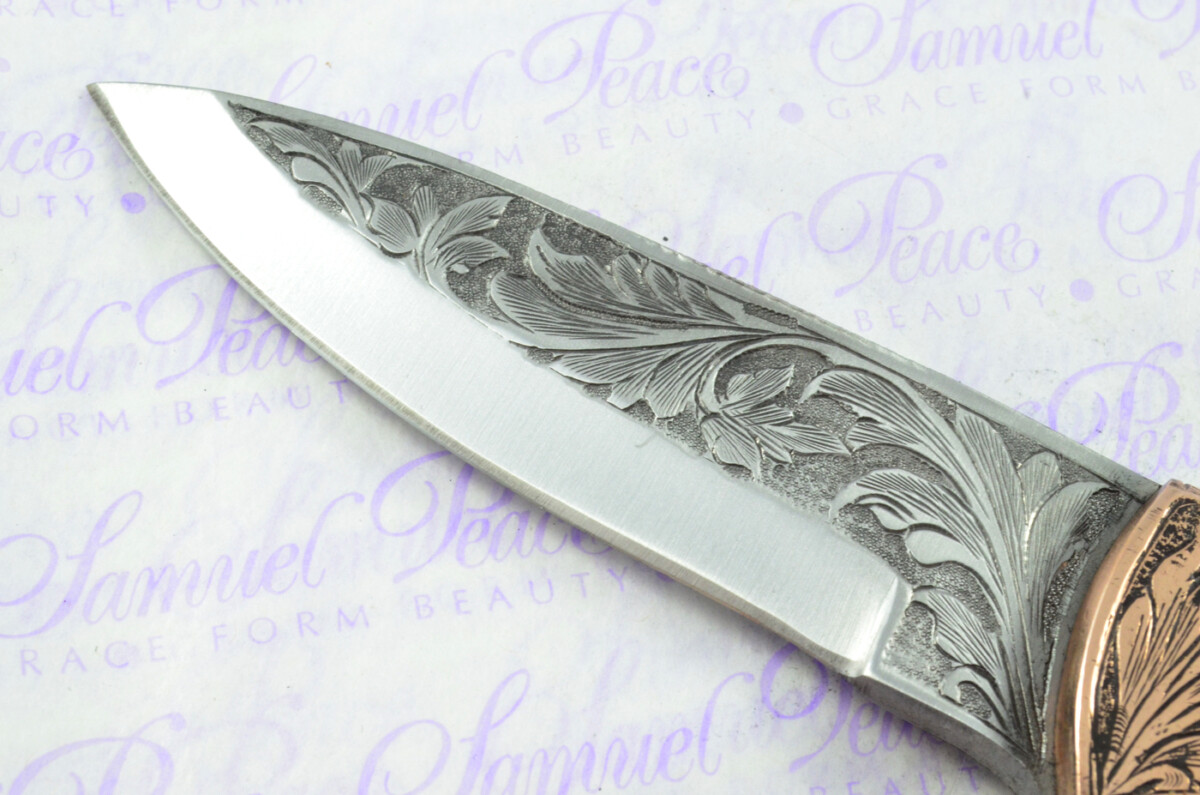 New Fantastic Hand Engraved Carbon 01 Tool Steel Hunting/Bowie Knife Camel Bone Scales Unbelievable Piece Pristine inc Leather Sheath - Image 8